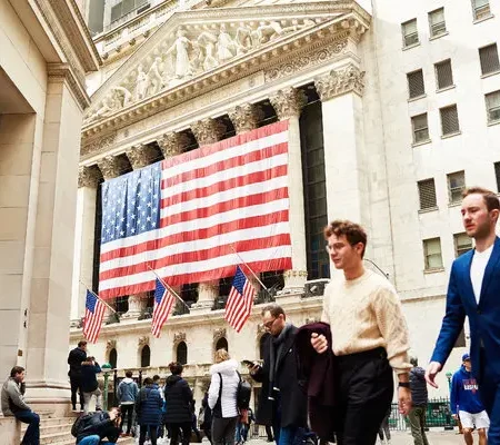 U.S. Equity Funds Attract Major Inflows Amid Rate Cut Expectations
